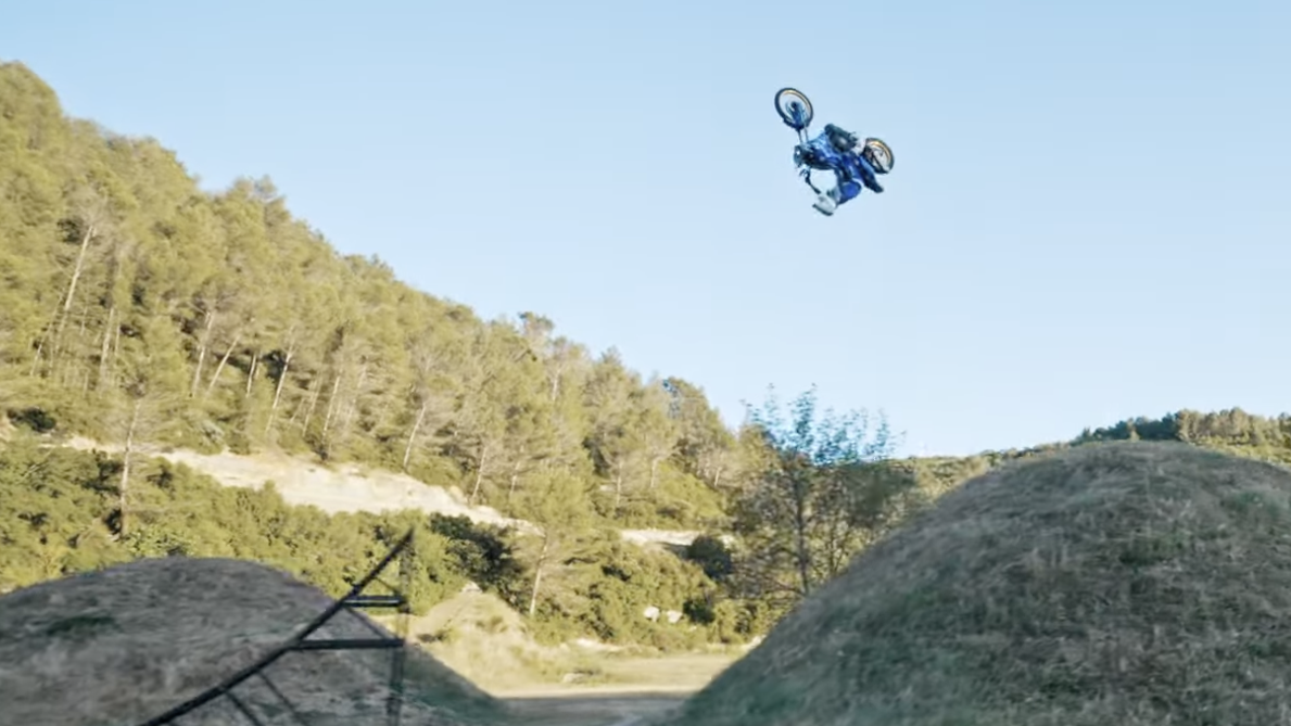 Yamaha Tenere 700 backflip